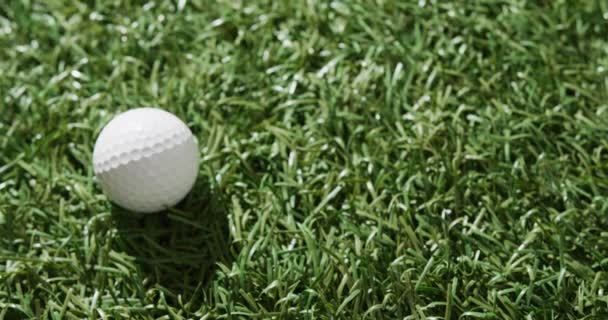 Close Golf Ball Grass Copy Space Slow Motion Golf Sport — Video