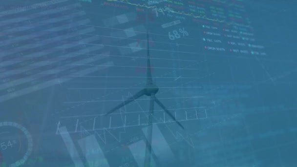 在蓝天的背景下 在旋转的风车上进行统计和股票市场数据处理的动画 全球经济和可再生能源技术概念 — 图库视频影像