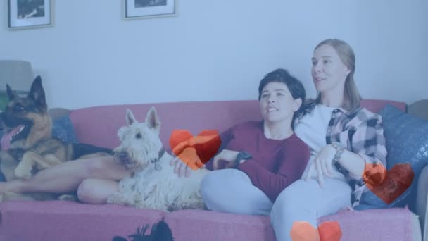 Animasi Ikon Hati Merah Atas Pasangan Perempuan Dengan Anjing Peliharaan — Stok Video