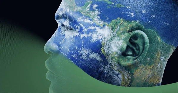 Composição Planeta Terra Rosto Homem Sobre Fundo Verde Conceito Global — Fotografia de Stock