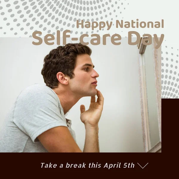 거울을 코카서스 남자에 국가적 텍스트의 National Self Care Day 디지털화 — 스톡 사진