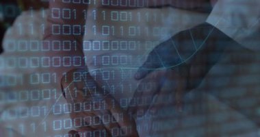 Farklı erkek doktor ve kadın hastaların elleri üzerinde DNA iplikçikleri ve ikili verilerin canlandırılması. Dijital olarak üretilen tıbbi ve sağlık hizmetleri kavramı.