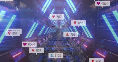 Dijital insan ve dijital tünel üzerinde medya simgeleri ve ikili kodlama. Sosyal medya ve dijital arayüz konsepti dijital olarak oluşturuldu.