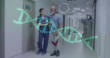 Çeşitli kadın doktorların erkek hastaların yürümesine yardım etmesi üzerine DNA ipliği ve tıbbi verilerin animasyonu. Dijital olarak üretilen tıbbi ve sağlık hizmetleri kavramı.