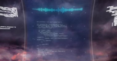 Gökyüzündeki kara bulutlara karşı işlenen ekranların animasyonu. Bilgisayar arayüzü ve bulut veri depolama teknolojisi kavramı