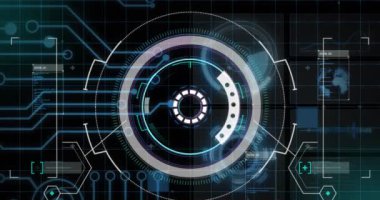 Yuvarlak tarayıcılar, mikroişlemci bağlantıları ve veri işleme arayüzlerinin animasyonu. Bilgisayar arayüzü ve iş teknolojisi kavramı