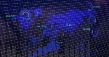 Şebeke ve dünya haritası üzerinde finansal veri işleme animasyonu. Küresel iş, finans, hesaplama ve veri işleme kavramı dijital olarak oluşturulmuş video.