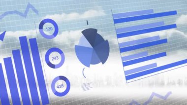 Bulutların üzerinde işlenen finansal verilerin animasyonu. Küresel iş, finans, hesaplama ve veri işleme kavramı dijital olarak oluşturulmuş video.