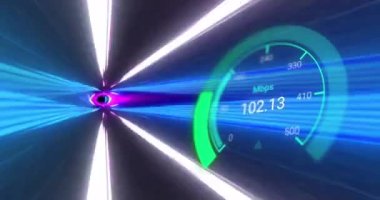 Işık yollarının üzerinde hız göstergesi ve veri işleme animasyonu. Dijital arayüz, hesaplama ve veri işleme kavramı dijital olarak oluşturuldu.