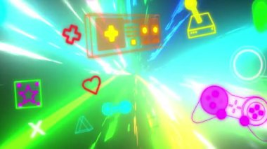 Işık yollarının üzerinde video oyunu simgeleri ve veri işleme animasyonları. Genel video oyunu, dijital arayüz, hesaplama ve veri işleme kavramı dijital olarak oluşturuldu.