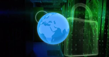 Simgeli küre animasyonu ve asma kilitli veri işlemesi. Küresel ağlar, dijital arayüz, veri işleme ve bağlantılar konsepti dijital olarak oluşturuldu.