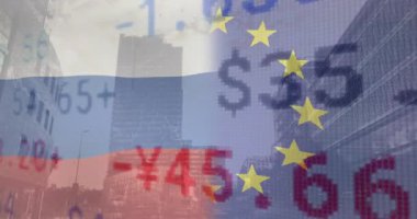 Dünya ve Rusya 'nın bayraklarının borsa ve şehir manzarası üzerinde canlandırılması. Küresel iş, vatanseverlik ve dijital arayüz kavramı dijital olarak üretilen video.