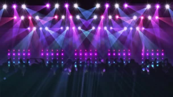 Анимация людей, танцующих над фиолетовыми и розовыми прожекторами на черном фоне. Развлечения, ретро-дискотека и музыкальная концепция.