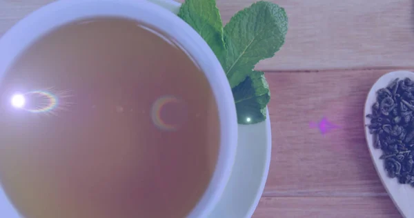 Masadaki Çay Fincanının Üzerindeki Işık Lekeleri Ulusal Rahatlama Günü Dijital — Stok fotoğraf