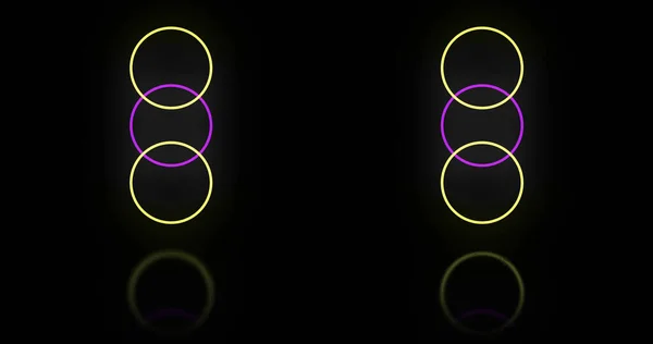 Siyah Arkaplanda Sarı Pembe Neon Halkalar Neon Işık Hareket Kavramı — Stok fotoğraf