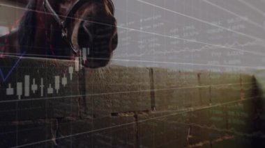 At animasyonu, ikili kodlama, dünya çapında finansal veri işleme. Küresel iş, finans, hesaplama ve veri işleme kavramı dijital olarak oluşturulmuş video.