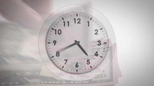 위에서 시계가 똑딱거리는 애니메이션 글로벌 비즈니스 컴퓨팅 데이터 디지털 비디오 — 비디오