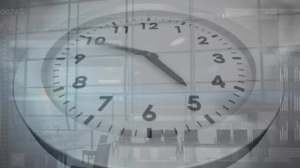 オフィスを歩いているビジネスマンの時間の経過に対して時計をカチカチアニメーション スケジュール ビジネスコンセプト — ストック動画