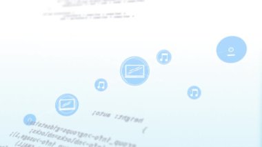 Soyut arkaplana karşı bilgisayar dili üzerinde bağlı simgelerin canlandırılması. Dijital olarak oluşturulmuş, hologram, illüstrasyon, iletişim, kodlama, makine öğrenme ve teknoloji kavramı.