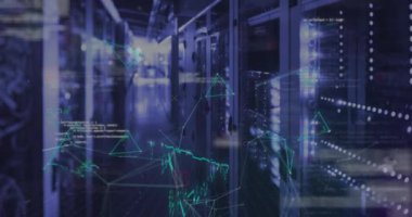 Şekiller ve sunucu odası üzerinden veri işleme animasyonu. Küresel iş ve dijital arayüz kavramı dijital olarak oluşturulmuş video.