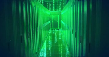 Yeşil neon sunucu odasının üzerinde ikili kodlama animasyonu. Küresel teknoloji ve dijital arayüz konsepti dijital olarak oluşturulmuş video.