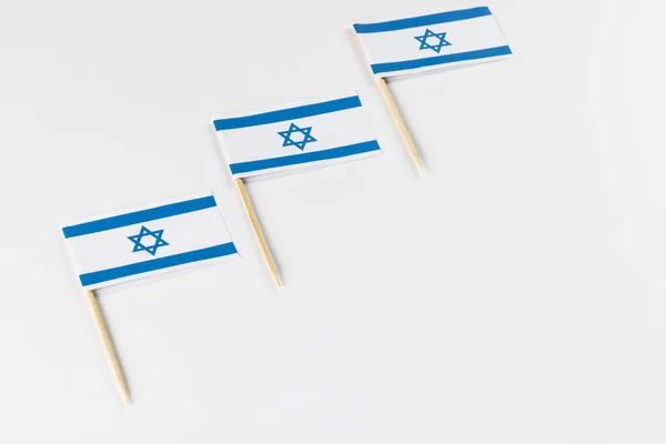 Primo Piano Tre Bandiere Israele Con Spazio Copia Sfondo Bianco — Foto Stock