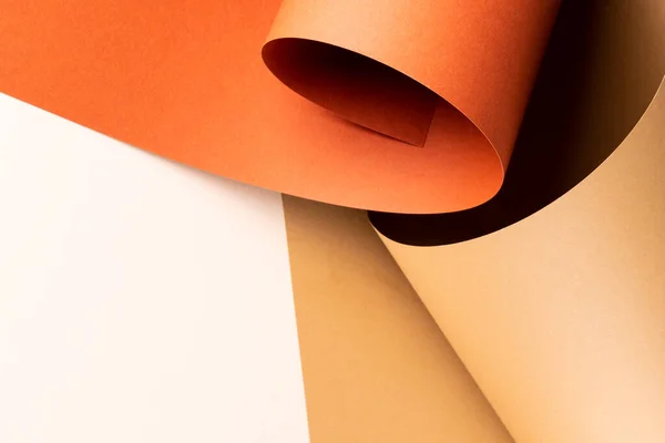 Close Van Oranje Beige Papier Witte Achtergrond Met Kopieerruimte Kleur — Stockfoto