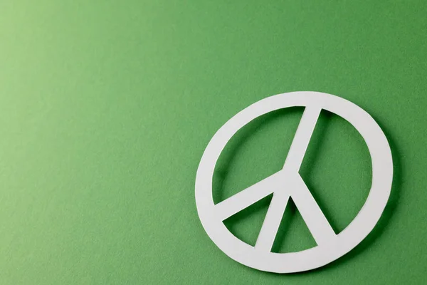 High Angle View White Peace Sign Copy Space Green Background — Stock Photo, Image