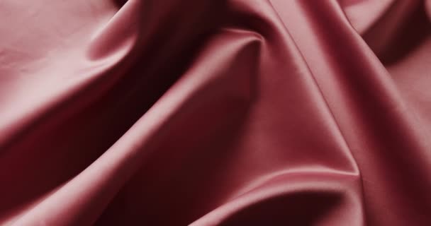 用慢动作把红色闪亮的绸缎包好 布和材料 — 图库视频影像