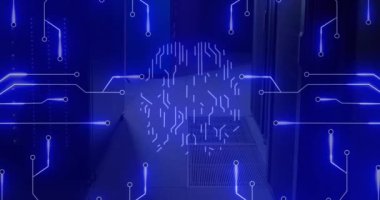 Arka plandaki sunucu odasıyla beynin etrafındaki devre kartı modelinin animasyonu. Dijital bileşik, çoklu pozlama, yapay zeka, ağ oluşturma, teknoloji ve ağ sunucu kavramı.
