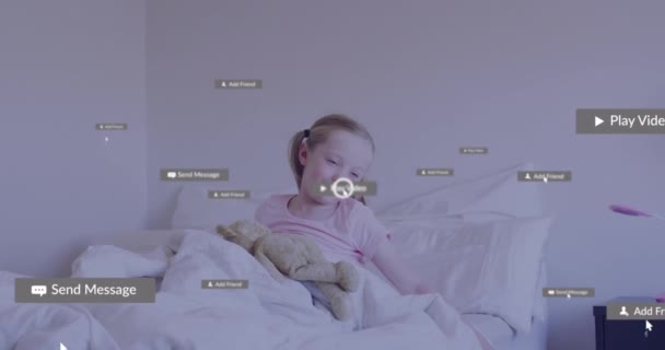 Animación Los Iconos Las Redes Sociales Flotando Sobre Chica Caucásica — Vídeos de Stock