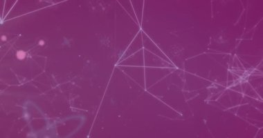 Mor arkaplandaki bağlantı ağı ve moleküllerin ışık izlerinin animasyonu. Bilim, bağlantılar ve dijital arayüz konsepti dijital olarak oluşturulmuş video.