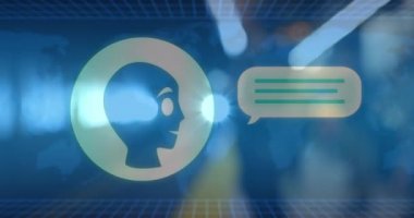 Tren ve dünya haritası üzerinden çevrimiçi sohbet ve veri işleme animasyonu. Küresel iş, finans, bulut hesaplama ve veri işleme kavramı dijital olarak oluşturulmuş video.