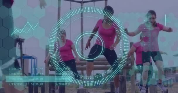 Animatie Van Gegevensverwerking Diverse Vrouwen Hindernisbaan Lopen Global Sport Gezondheid — Stockvideo