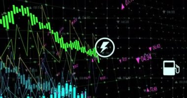 Siyah arkaplan üzerinde veri işleme ve dijital simgelerin animasyonu. Bilgisayar arayüzü ve iş teknolojisi kavramı