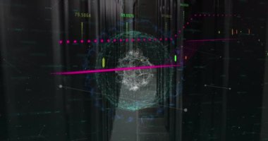 Sunucu odasına karşı küre oluşturan, birbirine bağlı noktaların üzerinde numaralar olan grafiklerin animasyonu. Dijital bileşik, çoklu pozlama, rapor, iş dünyası, küreselleşme, teknoloji ve ağ sunucu kavramı.