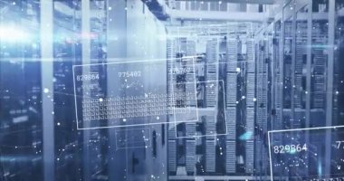 Sunucu odasının arka planındaki çubukları ve kareleri yükleyen numaraların değiştirilmesi. Dijital bileşik, çoklu pozlama, ilerleme, büyüme, teknoloji ve ağ sunucu kavramı.