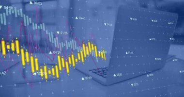 Ofis masasındaki dizüstü bilgisayarla şebeke üzerinden istatistiksel veri işleme animasyonu. İş veri teknolojisi kavramı