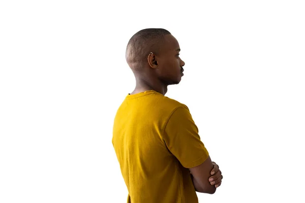 Afro Amerikaanse Man Draagt Geel Shirt Met Kopieerruimte Witte Achtergrond — Stockfoto