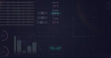 Veri işleme ve dünya haritası üzerinde neon dairelerin animasyonu. Küresel iş ve dijital arayüz kavramı dijital olarak oluşturulmuş video.