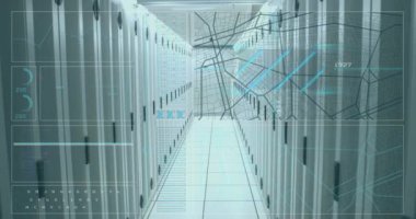 Sunucu odasında veri işleme animasyonu. Küresel teknoloji, iş, bilgisayar ve dijital arayüz kavramı dijital olarak oluşturulmuş video.