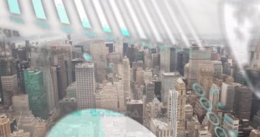 Şehir manzarasının havadan görüntüsüne karşı istatistiksel veri işleme animasyonu. Bilgisayar arayüzü ve iş veri teknolojisi kavramı