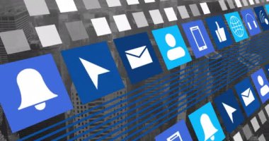 Şehir manzarası üzerindeki veri işleme ve simgelerin canlandırılması. Küresel iş, finans, dijital arayüz, hesaplama ve veri işleme kavramı dijital olarak oluşturuldu.