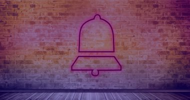 Tuğla duvarın üzerinde çan simgesi kompozisyonu. Sosyal medya ve dijital arayüz konsepti dijital olarak oluşturuldu.