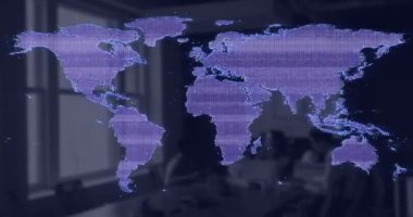 Boş ofise karşı dünya haritasında arıza etkisi. Küresel ağ ve iş teknolojisi kavramı