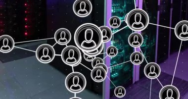 Bilgisayar sunucu odasındaki profil simgelerinin canlandırılması. Küresel ağ ve iş veri depolama teknolojisi kavramı