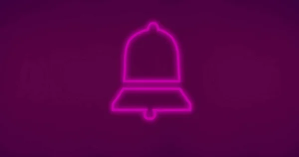 紫色の背景にベルアイコンの構成 ソーシャルメディアとデジタルインターフェースの概念デジタル生成された画像 — ストック写真