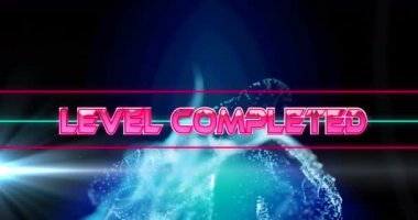 Mavi dijital dalga ve siyah zemin üzerinde tamamlanmış metin afişinin animasyonu. Video oyunu arayüzü ve teknoloji kavramı