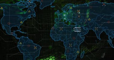 Bir bilgisayar sunucusunun kapatılmasına karşı dünya haritası ve veri işleme animasyonu. Küresel ağ ve iş veri depolama teknolojisi kavramı