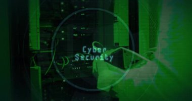 Bilgisayar sunucuları tarafından, beyaz tenli erkek üzerinde asma kilit veri işleme animasyonu. Küresel hesaplama, dijital arayüz ve veri işleme kavramı dijital olarak oluşturulmuş video.